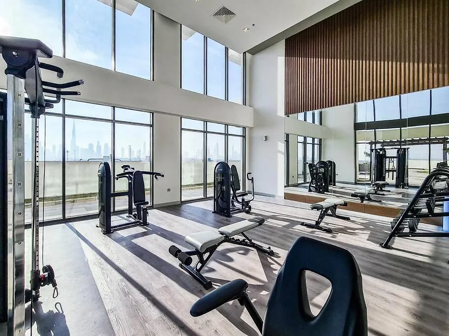 Lovely Studio With Cozy Balcony And Outdoor Pool Dubai Apartment