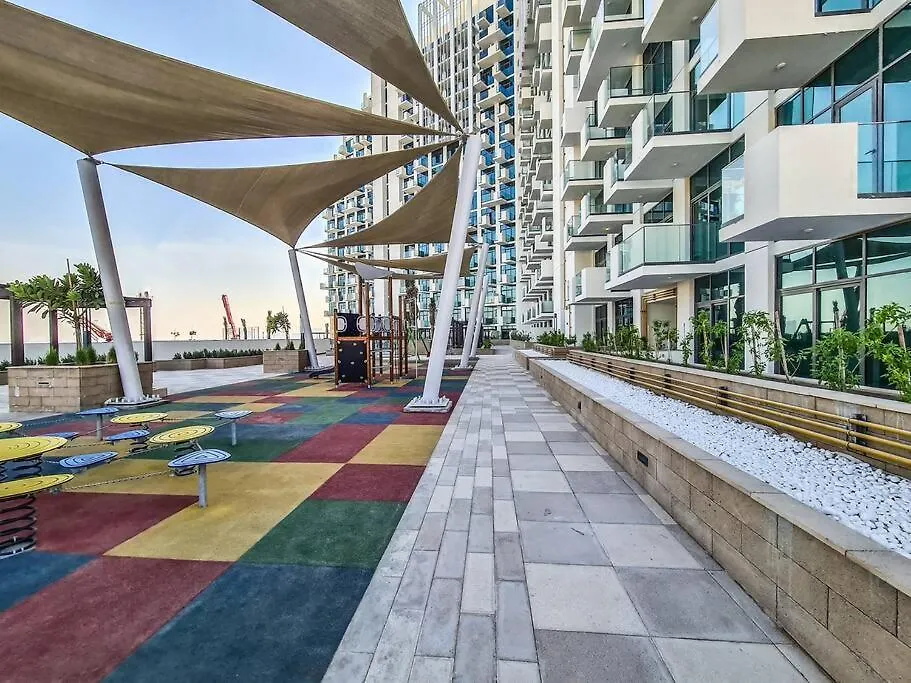 Apartment Lovely Studio With Cozy Balcony And Outdoor Pool Dubai